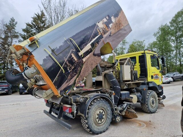 Camion MAN TGM 13.280 4X4 BL TGM 13.280 4X4 BL, Kehhrmaschine Nothelfer Kobit K6: photos 15