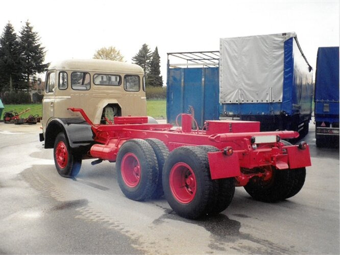 HENSCHEL HS 20 TS 6x4 HENSCHEL HS 20 TS 6x4 - Camion benne: photos 3 HENSCHEL HS 20 TS 6x4 HENSCHEL HS 20 TS 6x4 - Camion benne: photos 3