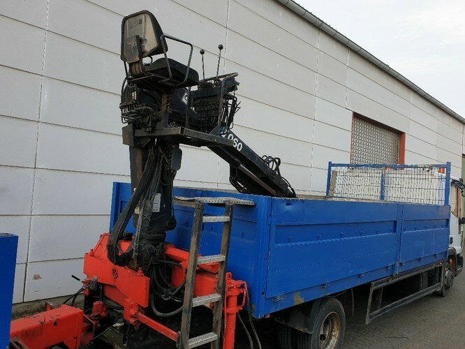 Iveco EuroCargo 80E 18 4x2 Euro Cargo ML 80 E 18, Hiab Kran 060-2 - Camion grue, Camion plateau: photos 4 Iveco EuroCargo 80E 18 4x2 Euro Cargo ML 80 E 18, Hiab Kran 060-2 - Camion grue, Camion plateau: photos 4