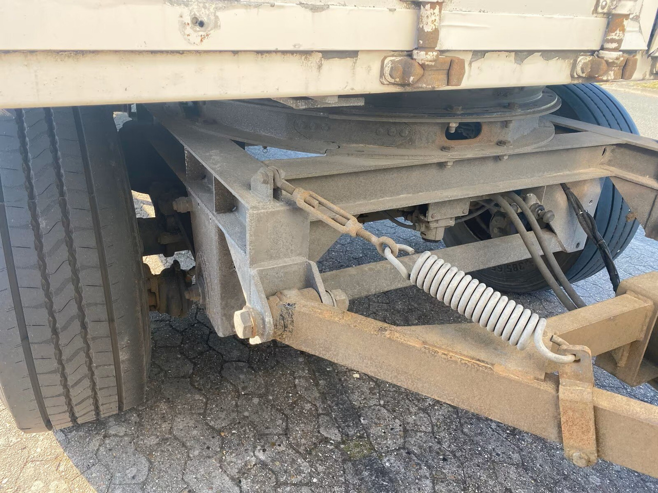 Kofferanhänger mit LBW Kofferanhänger mit LBW, Durchladesystem - Remorque fourgon: photos 5 Kofferanhänger mit LBW Kofferanhänger mit LBW, Durchladesystem - Remorque fourgon: photos 5