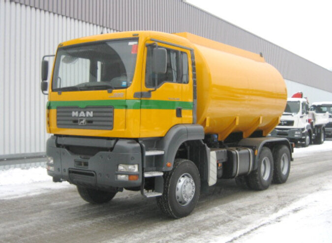 MAN TGA 26.430 6x6 - Camion citerne: photos 1 MAN TGA 26.430 6x6 - Camion citerne: photos 1