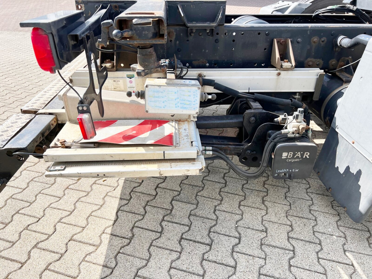 Camion porte-conteneur/ Caisse mobile MAN TGA 26.440 6X2-2 LL TGA 26.440 6X2-2 LL, Intarder, Liftachse, LBW BÄR unterfaltbar: photos 10