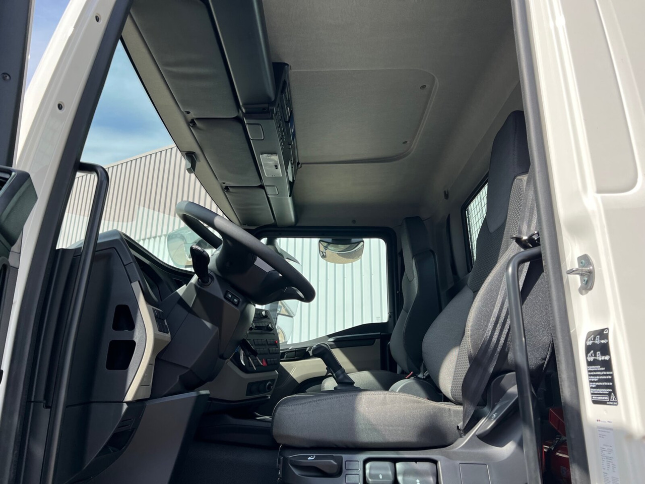 MAN TGM 18.250/340 4x2 BL CH TGM 18.250/340 4x2 BL CH, Funk, 2x VORHANDEN - Camion ampliroll: photos 4 MAN TGM 18.250/340 4x2 BL CH TGM 18.250/340 4x2 BL CH, Funk, 2x VORHANDEN - Camion ampliroll: photos 4