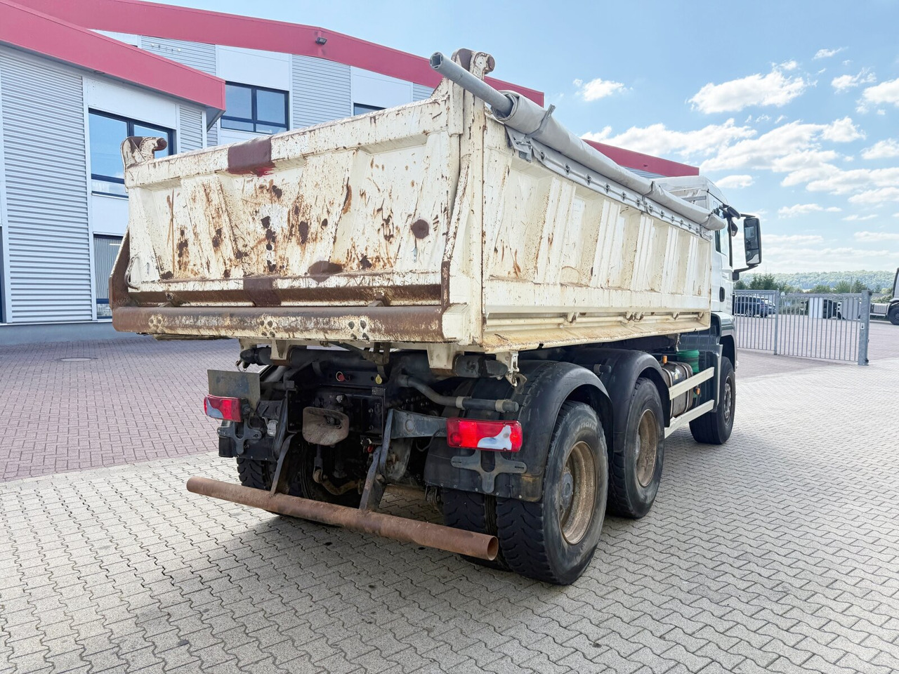 Camion benne MAN TGS 26.400 6x4 BB TGS 26.400 6x4 BB: photos 10