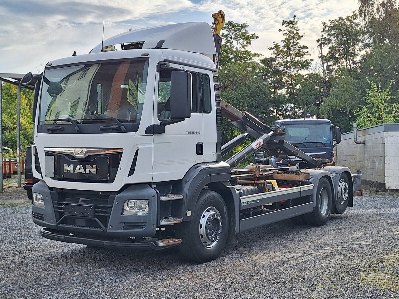MAN TGS 26.440 6x2-4 BL TGS 26.440 6x2-4 BL, Intarder, Lenk-/Liftachse - Camion ampliroll: photos 2 MAN TGS 26.440 6x2-4 BL TGS 26.440 6x2-4 BL, Intarder, Lenk-/Liftachse - Camion ampliroll: photos 2
