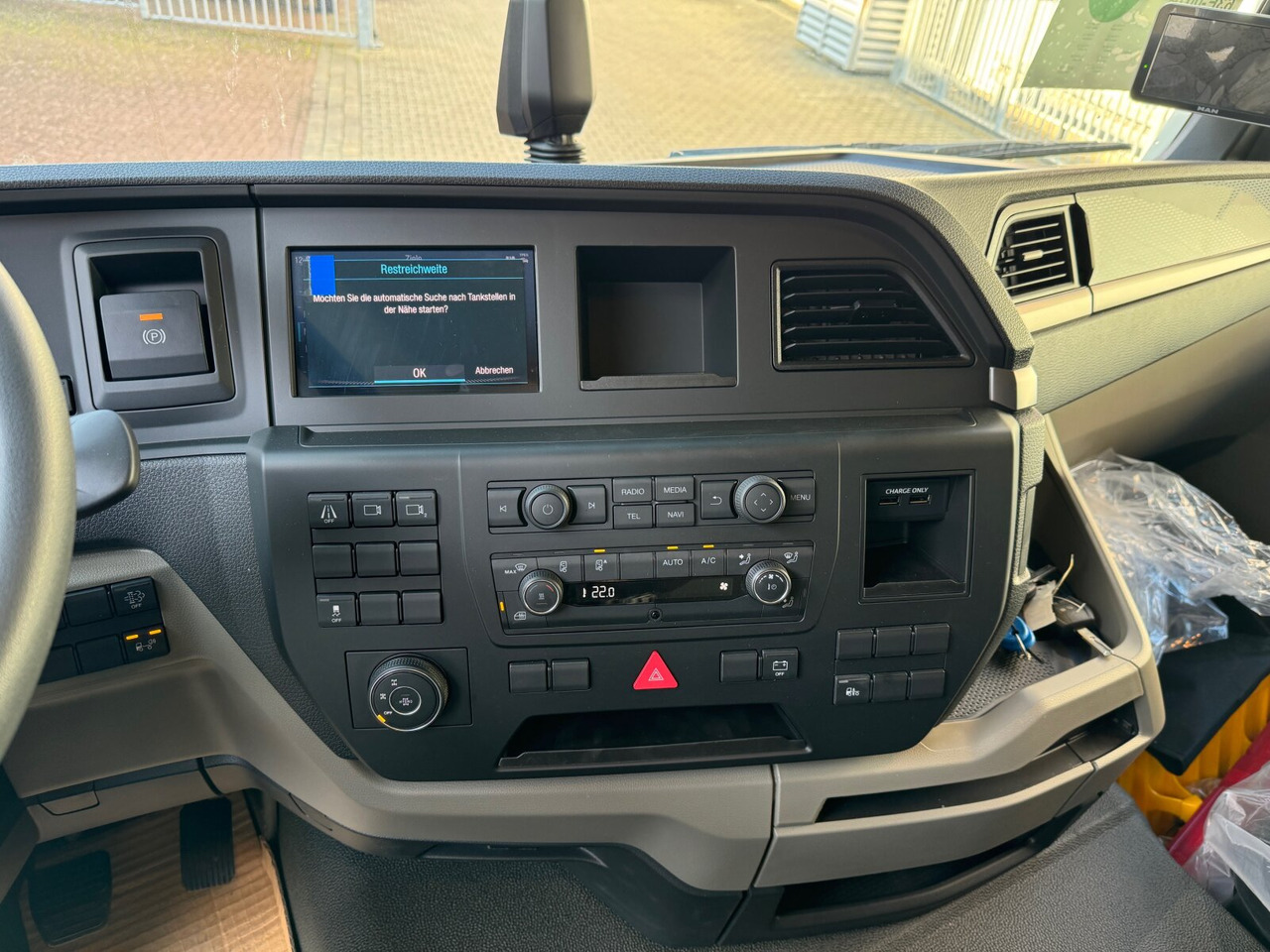 MAN TGS 35.480 8x6H BL CH TGS 35.480 8x6H BL CH, HydroDrive, Navi, Nebenantrieb - Camion ampliroll: photos 5 MAN TGS 35.480 8x6H BL CH TGS 35.480 8x6H BL CH, HydroDrive, Navi, Nebenantrieb - Camion ampliroll: photos 5