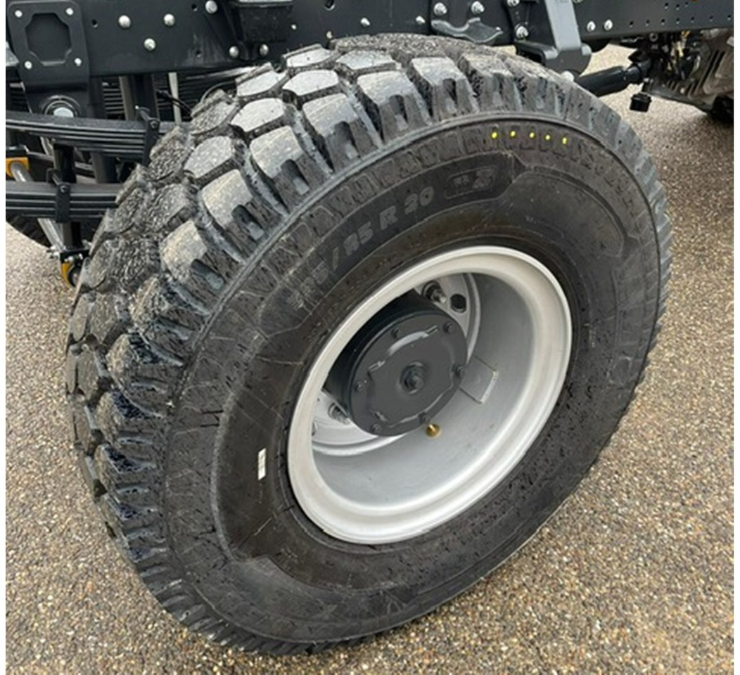 ML150E25WS 4x4 ML150E25WS 4x4, Einzelbereifung, 4x VORNANDEN! - Châssis cabine: photos 3 ML150E25WS 4x4 ML150E25WS 4x4, Einzelbereifung, 4x VORNANDEN! - Châssis cabine: photos 3
