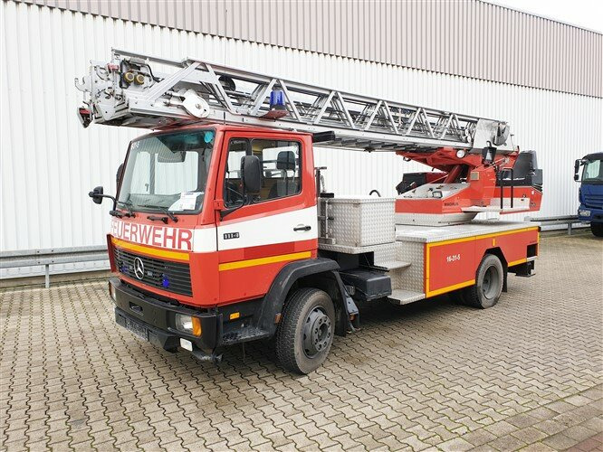 Mercedes-Benz 1114 4x2 DLK 18-12 CC Drehleiter 1114 4x2 DLK 18-12 CC Drehleiter, 24 Meter - Camion de pompier: photos 1 Mercedes-Benz 1114 4x2 DLK 18-12 CC Drehleiter 1114 4x2 DLK 18-12 CC Drehleiter, 24 Meter - Camion de pompier: photos 1