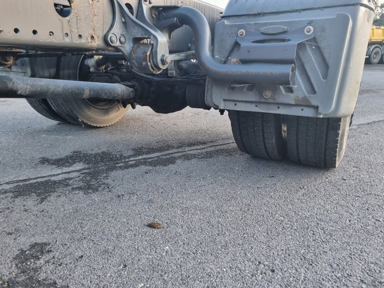 Camion porte-conteneur/ Caisse mobile Mercedes-Benz - 1215 4x2: photos 5 Camion porte-conteneur/ Caisse mobile Mercedes-Benz - 1215 4x2: photos 5