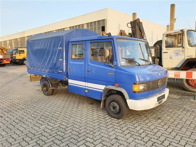 Mercedes-Benz 508 D 4x2 Doka 508 D 4x2 Doka, EX-THW - Camion à rideaux coulissants: photos 1 Mercedes-Benz 508 D 4x2 Doka 508 D 4x2 Doka, EX-THW - Camion à rideaux coulissants: photos 1