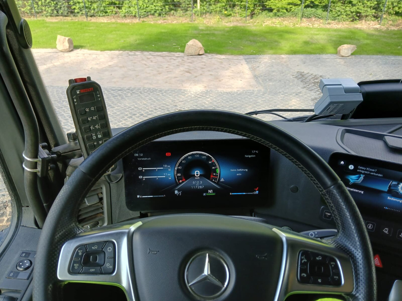 Mercedes-Benz Actros 1832 L 4x2 Actros 1832 L 4x2, Navi, MultimediaCockpit, Funk - Camion multibenne: photos 5 Mercedes-Benz Actros 1832 L 4x2 Actros 1832 L 4x2, Navi, MultimediaCockpit, Funk - Camion multibenne: photos 5