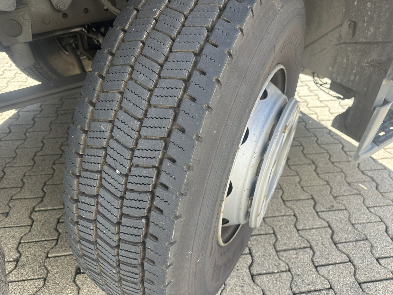 Châssis cabine Mercedes-Benz Actros 2532 L 6x2 Actros 2532/41 L 6x2, EEV, Lenkachse: photos 9 Châssis cabine Mercedes-Benz Actros 2532 L 6x2 Actros 2532/41 L 6x2, EEV, Lenkachse: photos 9