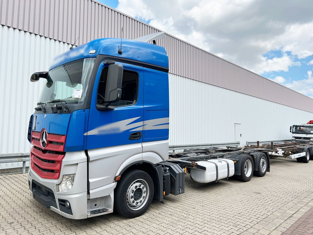 Mercedes-Benz Actros 2542/48 L/nR 6x2 Actros 2542/48 L/nR 6x2, Retarder, Standklima, StreamSpace, SoloStar - Camion porte-conteneur/ Caisse mobile: photos 1 Mercedes-Benz Actros 2542/48 L/nR 6x2 Actros 2542/48 L/nR 6x2, Retarder, Standklima, StreamSpace, SoloStar - Camion porte-conteneur/ Caisse mobile: photos 1