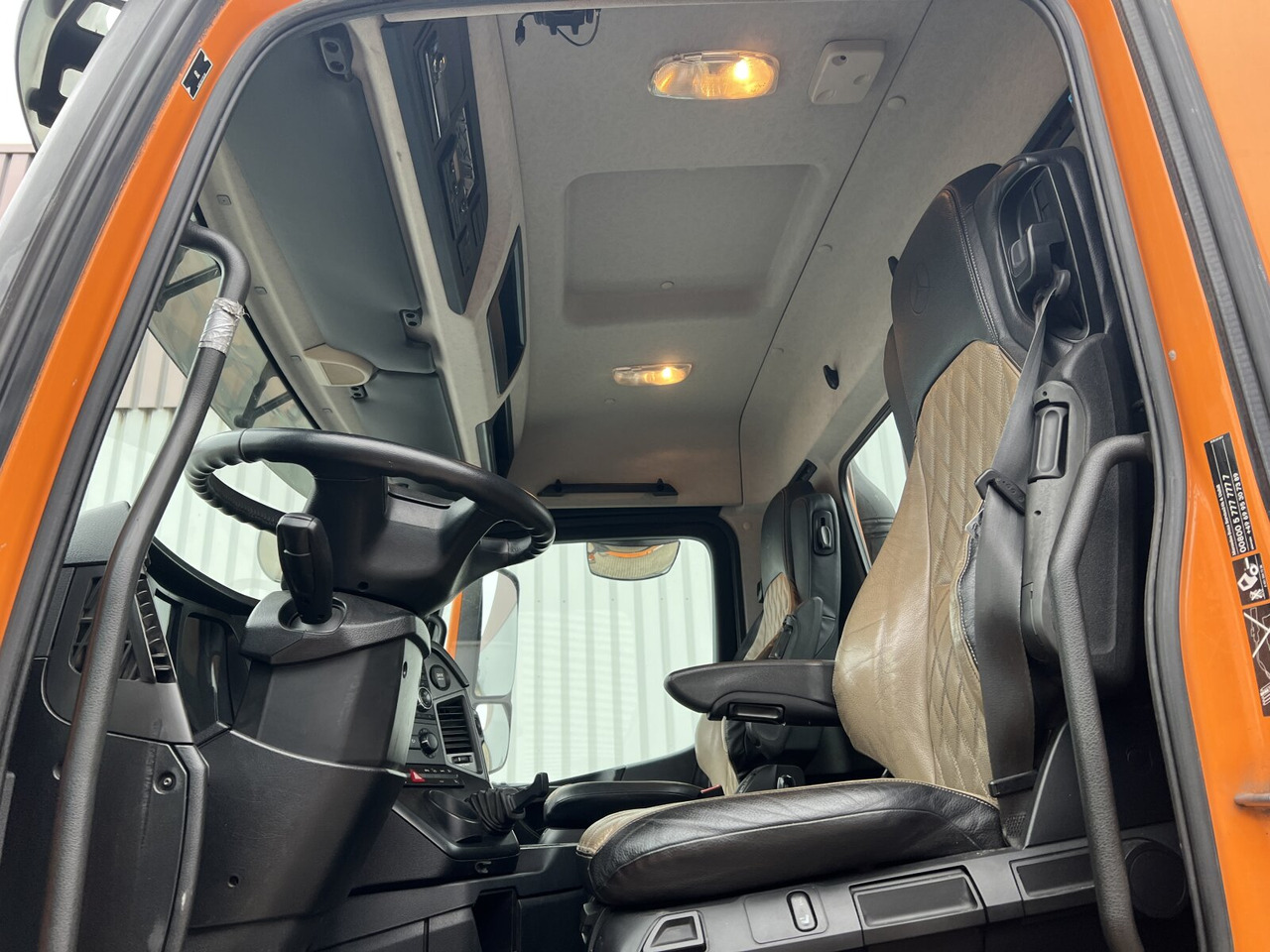 Mercedes-Benz Arocs 2552 L 6x2 Arocs 2552 L 6x2, Lenk-/Liftachse - Camion ampliroll: photos 2 Mercedes-Benz Arocs 2552 L 6x2 Arocs 2552 L 6x2, Lenk-/Liftachse - Camion ampliroll: photos 2