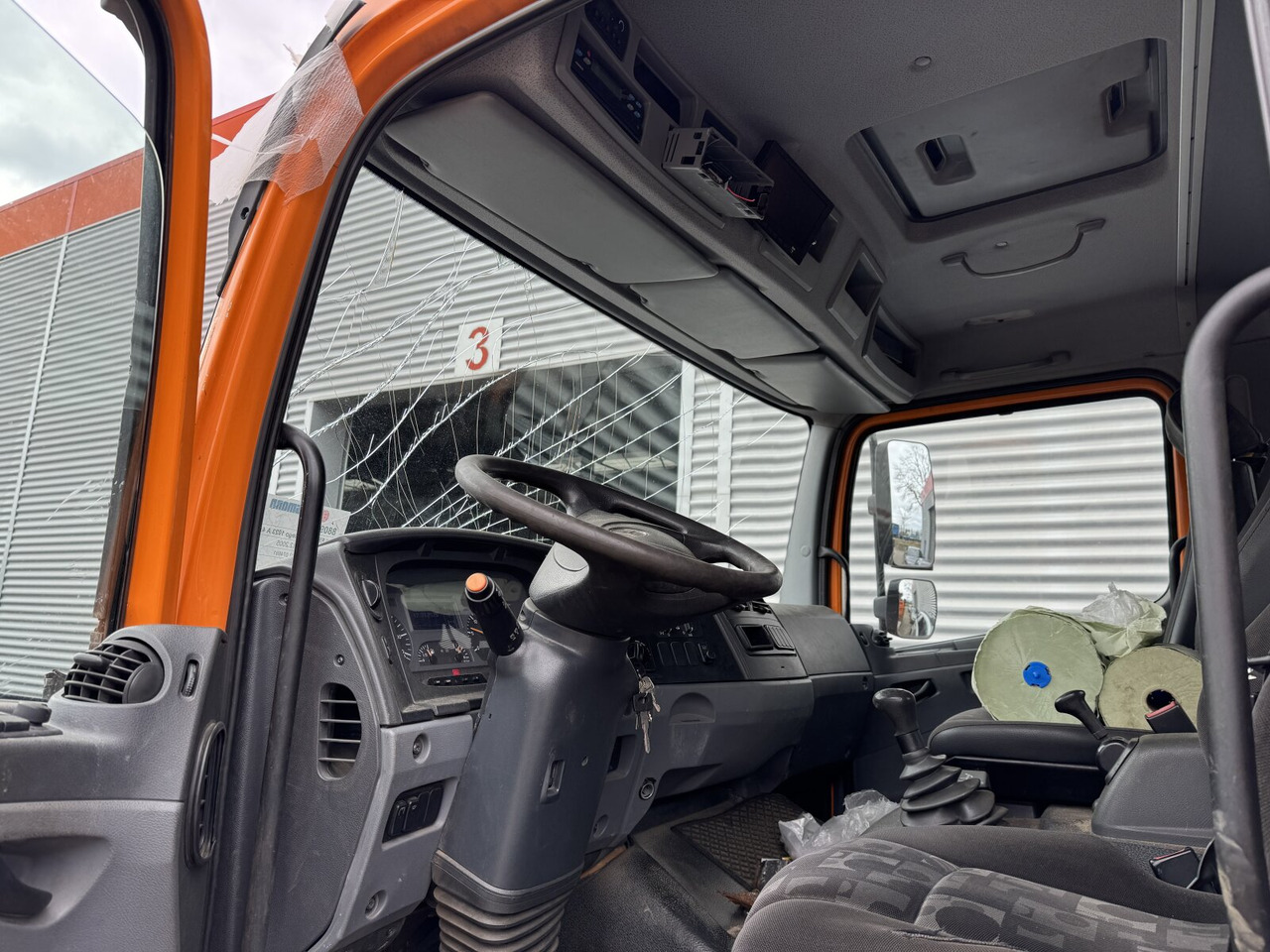 Crédit-bail de Mercedes-Benz Atego 1023 A 4x4 mit Unfallschaden! Atego 1023 A 4x4, Einzelbereifung, Heckkran Palfinger PK4501-B, Funk, UNFALLSCHADEN! Mercedes-Benz Atego 1023 A 4x4 mit Unfallschaden! Atego 1023 A 4x4, Einzelbereifung, Heckkran Palfinger PK4501-B, Funk, UNFALLSCHADEN!: photos 13