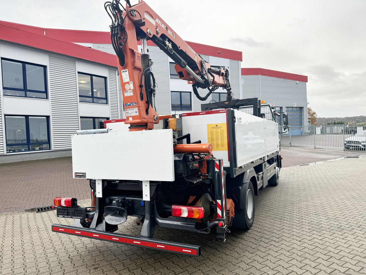 Crédit-bail de Mercedes-Benz Atego 1223 L 4x2 Atego 1223 L 4x2 mit Heckkran Atlas 88.3-A2L, Funk Mercedes-Benz Atego 1223 L 4x2 Atego 1223 L 4x2 mit Heckkran Atlas 88.3-A2L, Funk: photos 11