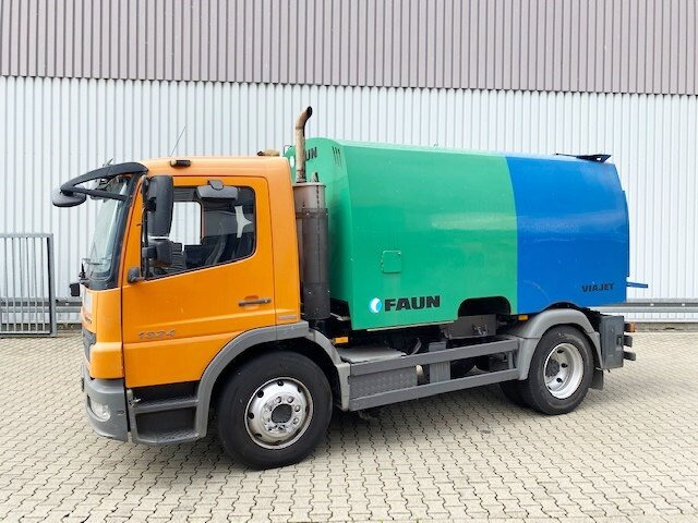 Crédit-bail de Mercedes-Benz Atego 1524 L 4x2 Atego 1524 L 4x2 Kehrmaschine FAUN Viajet Mercedes-Benz Atego 1524 L 4x2 Atego 1524 L 4x2 Kehrmaschine FAUN Viajet: photos 10