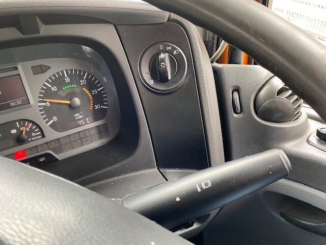 Crédit-bail de Mercedes-Benz Atego 1524 L 4x2 Atego 1524 L 4x2 Kehrmaschine FAUN Viajet Mercedes-Benz Atego 1524 L 4x2 Atego 1524 L 4x2 Kehrmaschine FAUN Viajet: photos 6