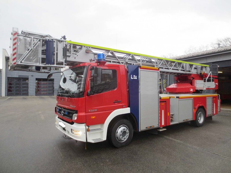 Mercedes-Benz Atego 1528F 4x2 Metz L32CAN Feuerwehr Drehleiter Atego 1528F 4x2 Metz L32CAN Feuerwehr Drehleiter - Ambulance: photos 1 Mercedes-Benz Atego 1528F 4x2 Metz L32CAN Feuerwehr Drehleiter Atego 1528F 4x2 Metz L32CAN Feuerwehr Drehleiter - Ambulance: photos 1