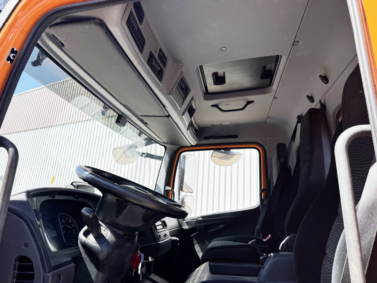 Mercedes-Benz Atego 1530 K 4x2 Atego 1530 K 4x2, Meiller 3-Seiten, 2x AHK - Camion benne: photos 3 Mercedes-Benz Atego 1530 K 4x2 Atego 1530 K 4x2, Meiller 3-Seiten, 2x AHK - Camion benne: photos 3