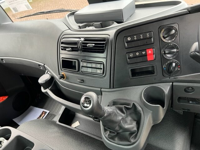 Crédit-bail de Mercedes-Benz Atego 1630 AK 4x4 Atego 1630 AK 4x4, 2x Nebenantrieb, Rechtslenker Mercedes-Benz Atego 1630 AK 4x4 Atego 1630 AK 4x4, 2x Nebenantrieb, Rechtslenker: photos 4