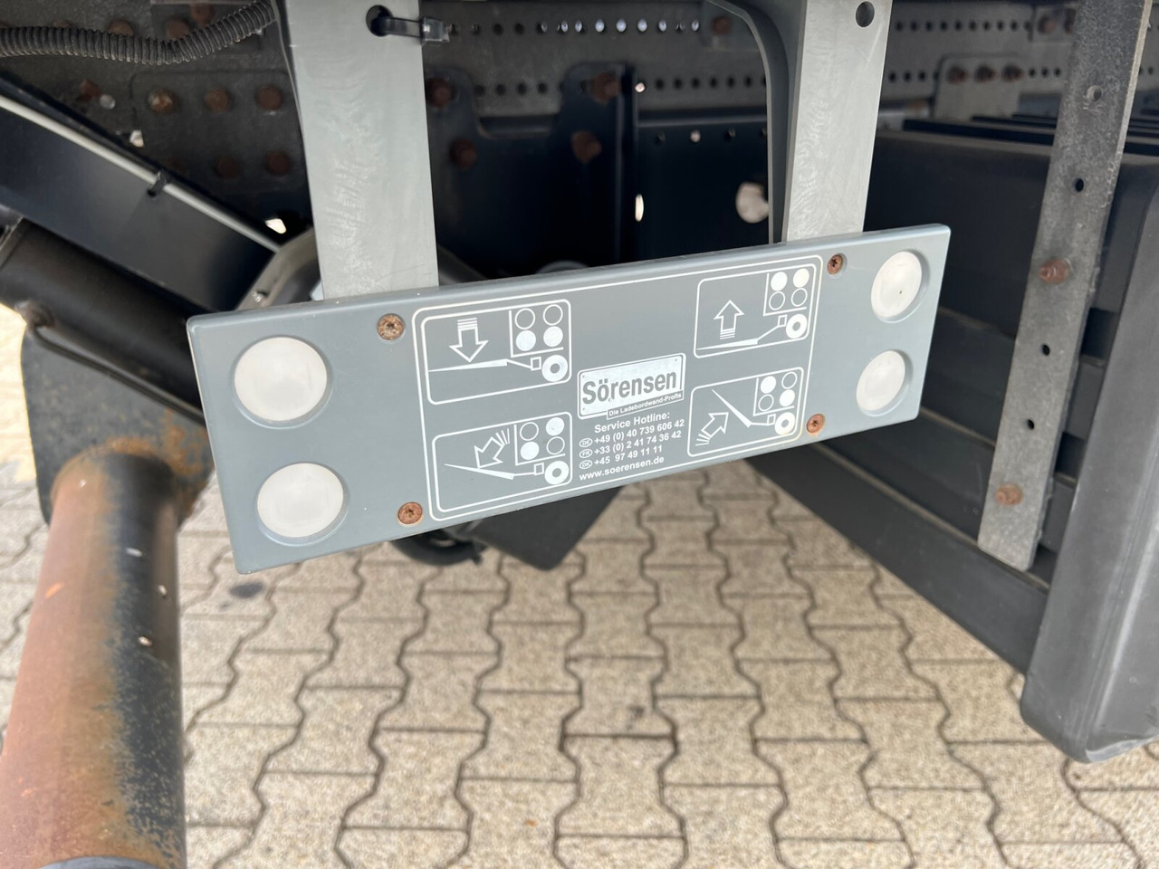 Mercedes-Benz Atego 818/23 L 4x2 Atego 818/23 L 4x2 mit Sörensen LBW - Camion à rideaux coulissants: photos 2 Mercedes-Benz Atego 818/23 L 4x2 Atego 818/23 L 4x2 mit Sörensen LBW - Camion à rideaux coulissants: photos 2