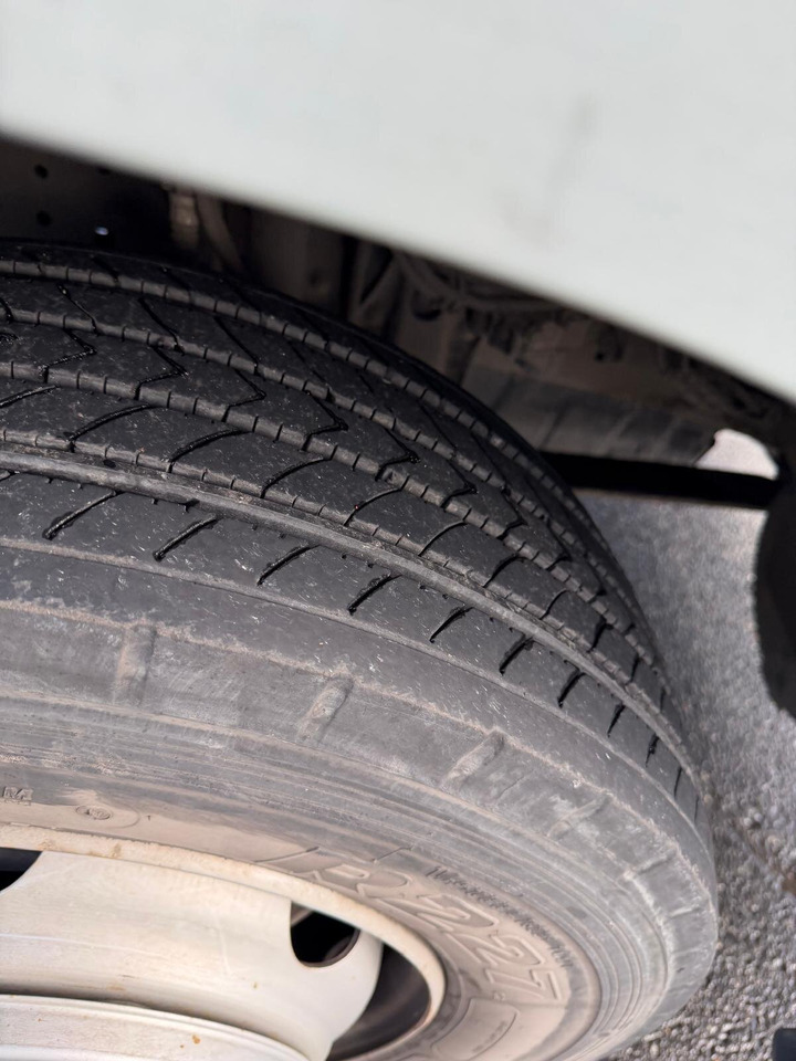 Mercedes-Benz Atego Atego 816 4 x 2 - Camion plateau: photos 3 Mercedes-Benz Atego Atego 816 4 x 2 - Camion plateau: photos 3