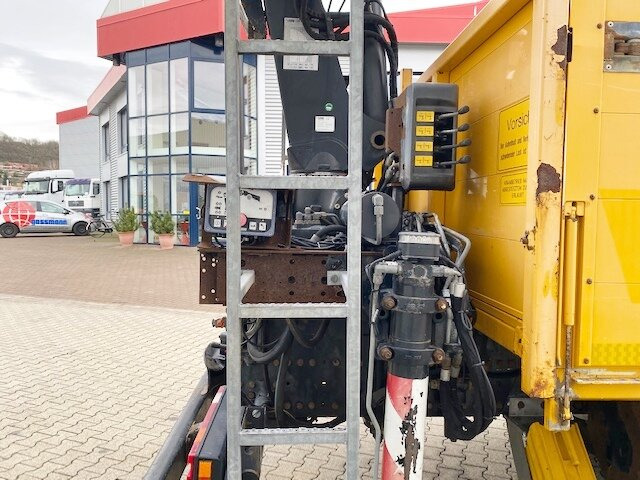 Camion grue, Camion plateau Mercedes-Benz Axor 1833 L 4x2 Axor 1833 L 4x2 mit Heckkran Hiab XS 133 K-2: photos 14