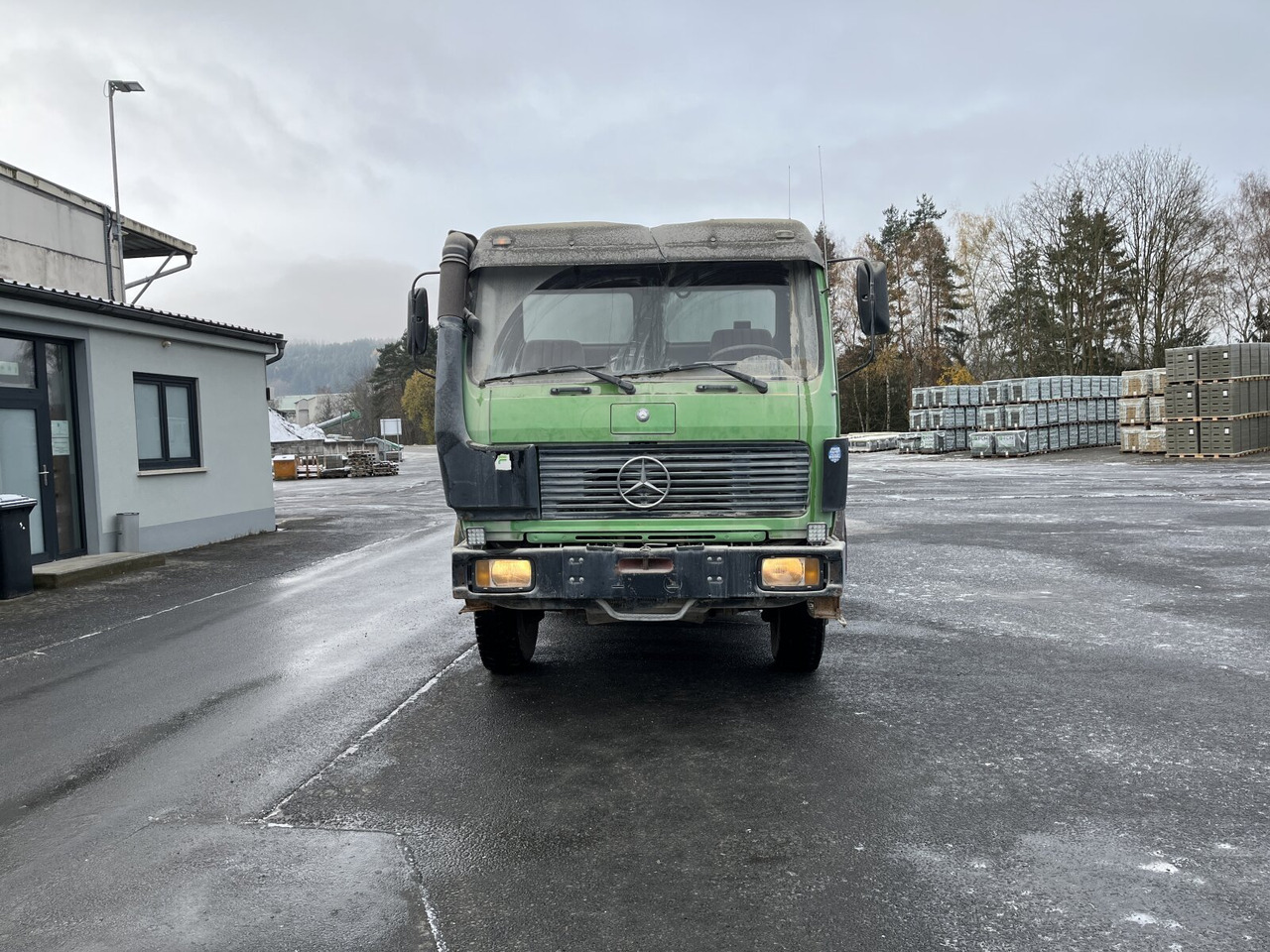 Mercedes-Benz NG 2628 K 6x4 NG 2628 K 6x4, V8, MEILLER Stahlmulde ca. 10³ - Tombereau: photos 4 Mercedes-Benz NG 2628 K 6x4 NG 2628 K 6x4, V8, MEILLER Stahlmulde ca. 10³ - Tombereau: photos 4