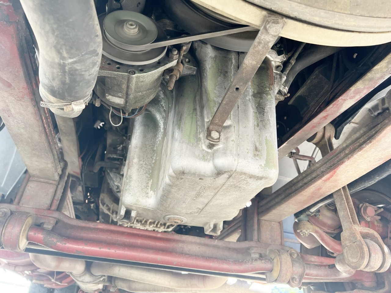 Crédit-bail de Mercedes-Benz SK 2435 L 6x2 SK 2435 L 6x2, V8 Mercedes-Benz SK 2435 L 6x2 SK 2435 L 6x2, V8: photos 12