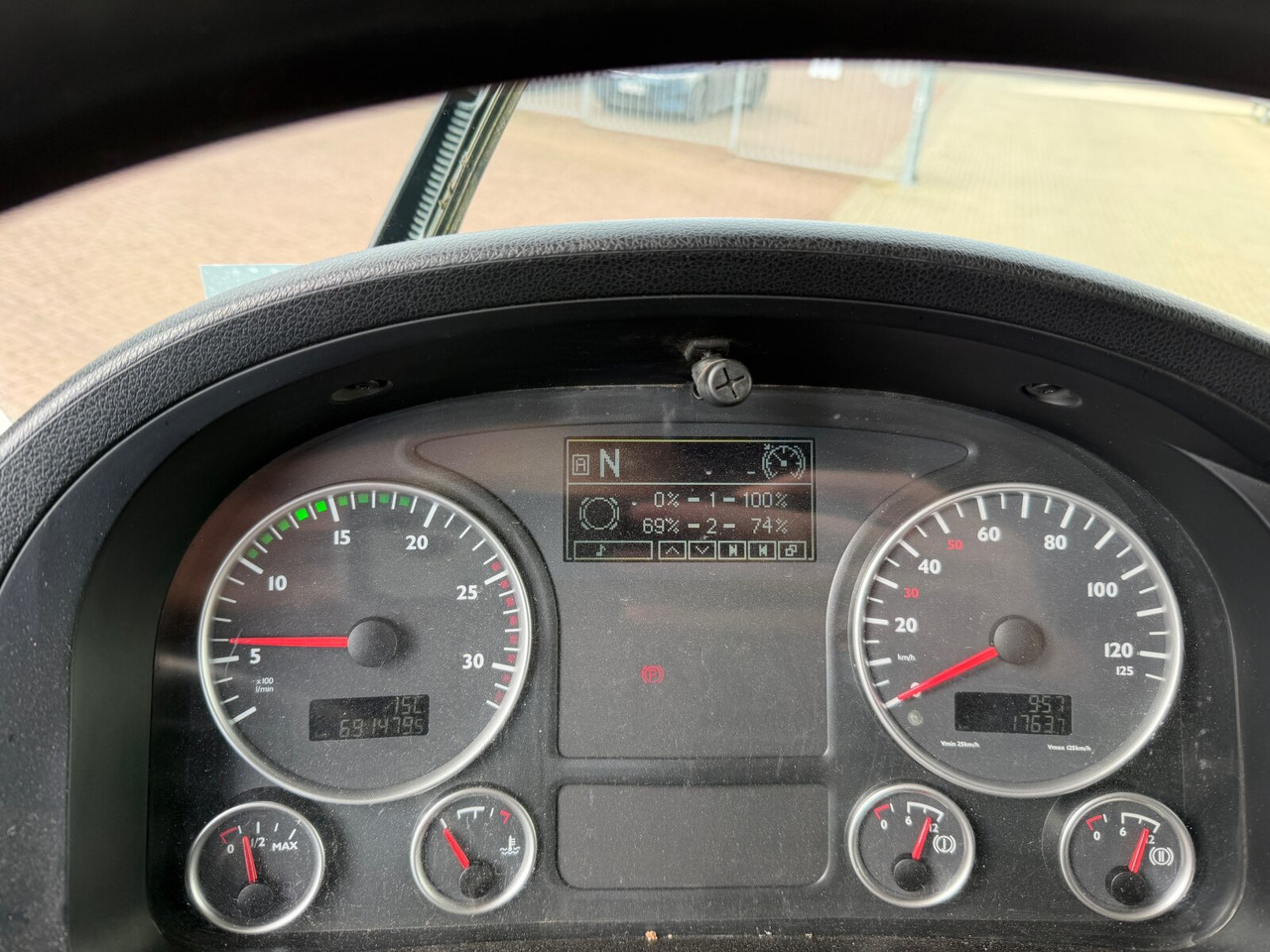 MAN TGS 18.440 4X2 LL TGS 18.440 4X2 LL, Intarder, Kipphydraulik - Tracteur routier: photos 2 MAN TGS 18.440 4X2 LL TGS 18.440 4X2 LL, Intarder, Kipphydraulik - Tracteur routier: photos 2