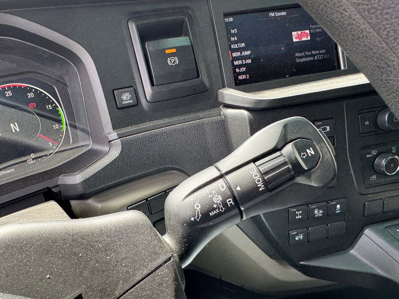 MAN TGX 18.470 4x2 BL TGX 18.470 4x2 BL, Retarder, Navi - Tracteur routier: photos 4 MAN TGX 18.470 4x2 BL TGX 18.470 4x2 BL, Retarder, Navi - Tracteur routier: photos 4