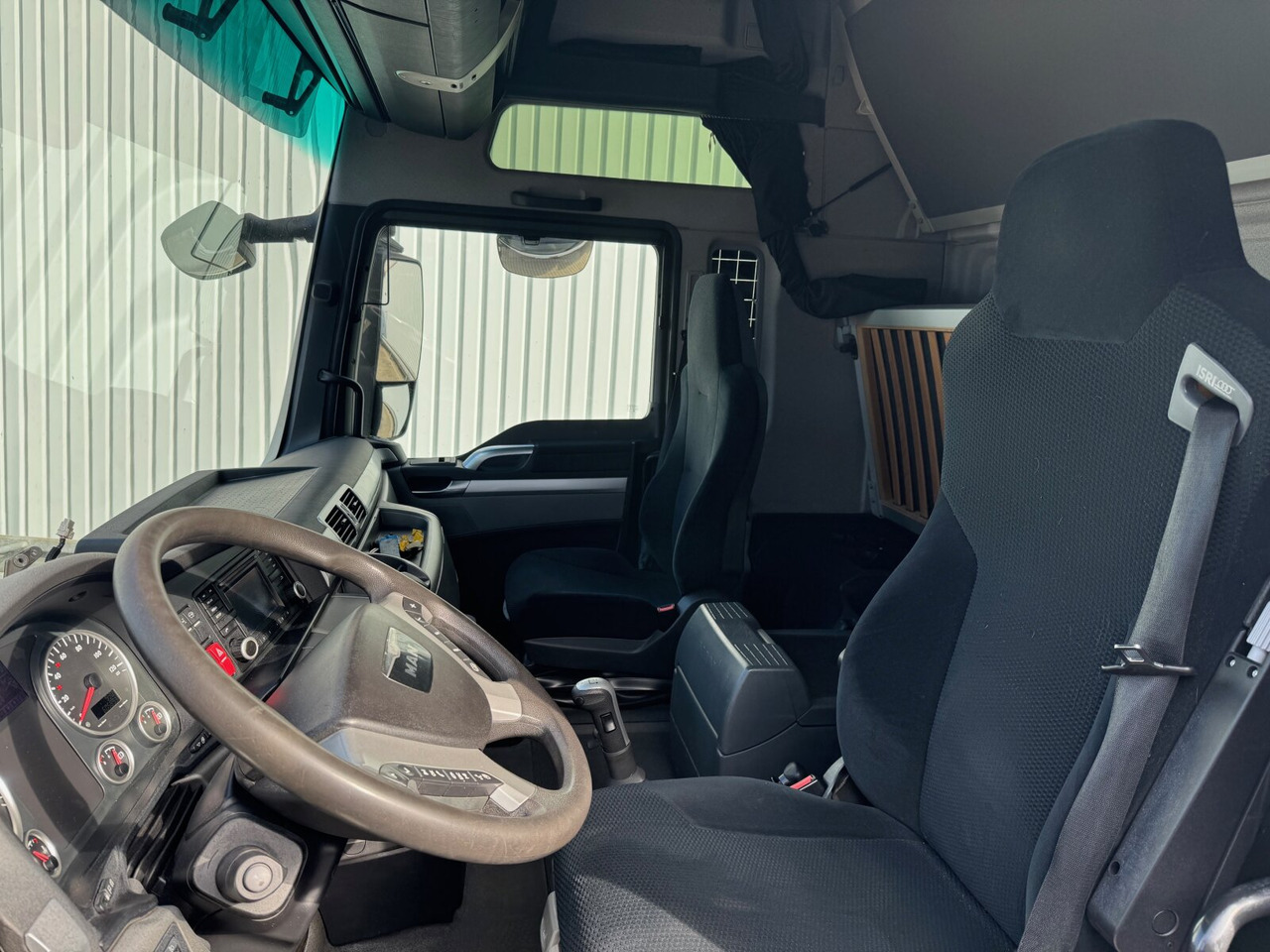 MAN TGX 41.540 8X4/4 BLS TGX 41.540 8X4/4 BLS, Vorlauflenkachse, Navi, Intarder, Registerkupplung, Schwerlast 160t - Tracteur routier: photos 2 MAN TGX 41.540 8X4/4 BLS TGX 41.540 8X4/4 BLS, Vorlauflenkachse, Navi, Intarder, Registerkupplung, Schwerlast 160t - Tracteur routier: photos 2