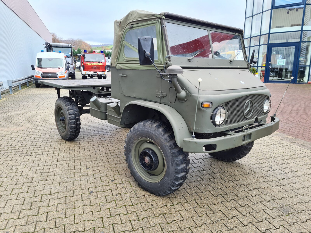 Crédit-bail de Unimog 404 4x4 S Cabrio 404 4x4 S Cabrio, Benziner Unimog 404 4x4 S Cabrio 404 4x4 S Cabrio, Benziner: photos 11