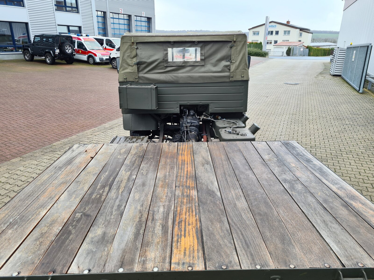 Crédit-bail de Unimog 404 4x4 S Cabrio 404 4x4 S Cabrio, Benziner Unimog 404 4x4 S Cabrio 404 4x4 S Cabrio, Benziner: photos 6
