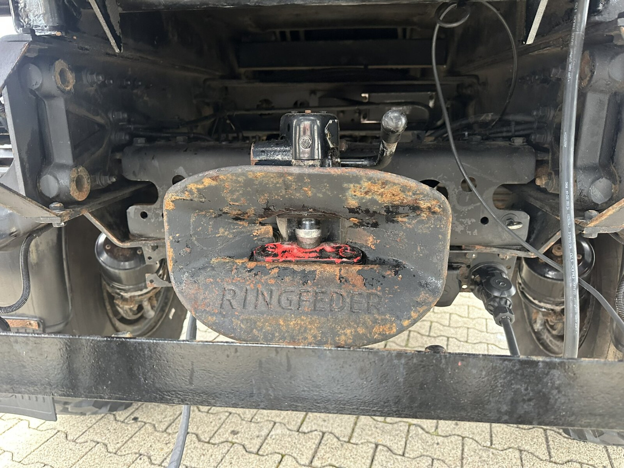 Unimog U500 4x4 U500 4x4 405/40 mit Heckkran Hiab 077-1 HiDuo, absattelbar, Funk - Véhicule utilitaire: photos 4 Unimog U500 4x4 U500 4x4 405/40 mit Heckkran Hiab 077-1 HiDuo, absattelbar, Funk - Véhicule utilitaire: photos 4