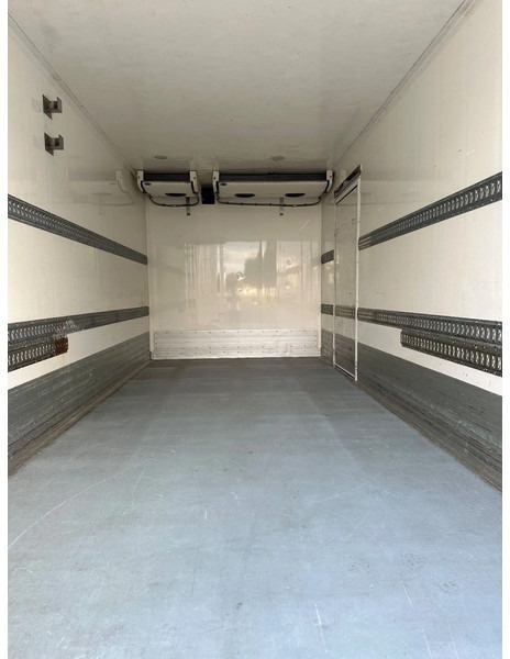 Volvo FL 250 CARRIER SUPRA 750 MT + LIFT + EURO 6 + APK/TUV + 234.099 KM + AIRCO - Camion frigorifique: photos 4 Volvo FL 250 CARRIER SUPRA 750 MT + LIFT + EURO 6 + APK/TUV + 234.099 KM + AIRCO - Camion frigorifique: photos 4