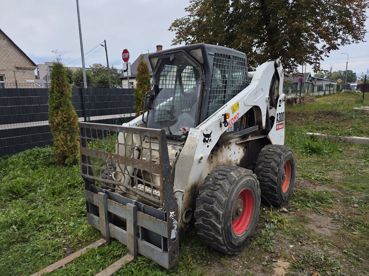 BOBCAT A300 - Mini chargeuse: photos 2 BOBCAT A300 - Mini chargeuse: photos 2
