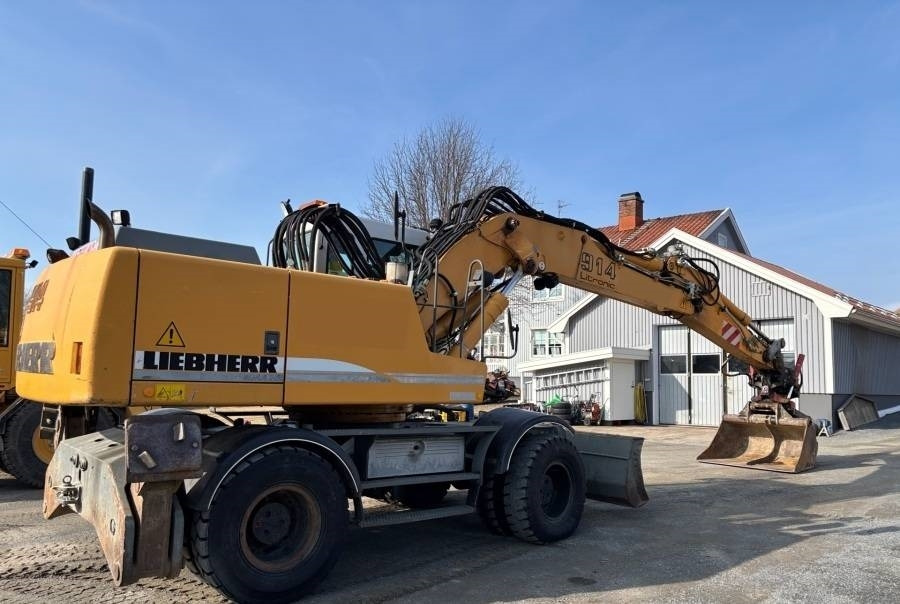 Liebherr A 914 Litronic A2-PL Tiltrotator 30Km/h - Pelle sur pneus: photos 3 Liebherr A 914 Litronic A2-PL Tiltrotator 30Km/h - Pelle sur pneus: photos 3