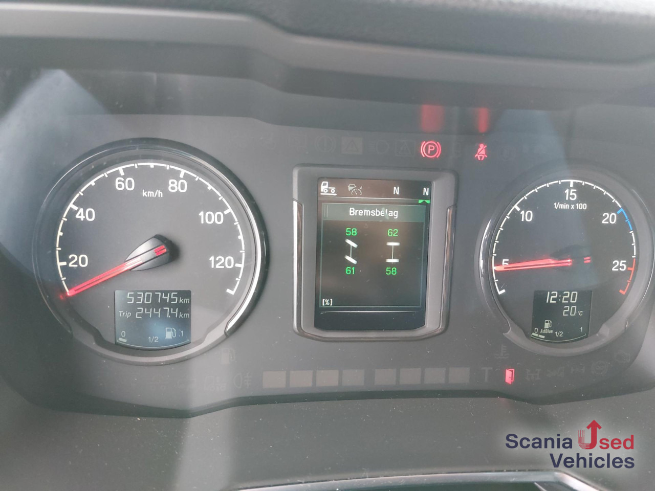 SCANIA R 450 A4x2EB Volumen Mega Jumbo Standklima Navi - Tracteur routier: photos 3 SCANIA R 450 A4x2EB Volumen Mega Jumbo Standklima Navi - Tracteur routier: photos 3