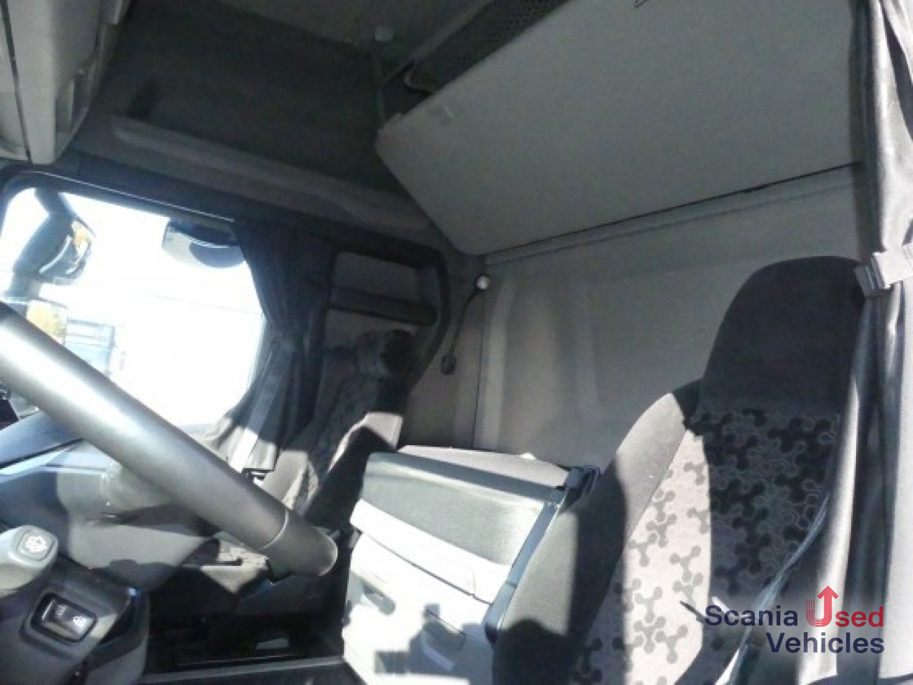 SCANIA R 460 A4x2NA Kipphydraulik New Dashboard - Tracteur routier: photos 2 SCANIA R 460 A4x2NA Kipphydraulik New Dashboard - Tracteur routier: photos 2