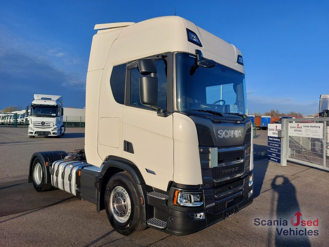 SCANIA R 460 A4x2NA Kipphydraulik New Dashboard Cockpit - Tracteur routier: photos 1 SCANIA R 460 A4x2NA Kipphydraulik New Dashboard Cockpit - Tracteur routier: photos 1