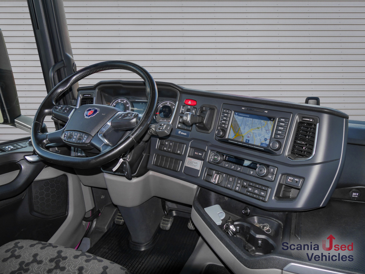 SCANIA R 410 B6x2*4NB - Pritsche / Plane / Hecktüren - - Camion à rideaux coulissants: photos 3 SCANIA R 410 B6x2*4NB - Pritsche / Plane / Hecktüren - - Camion à rideaux coulissants: photos 3