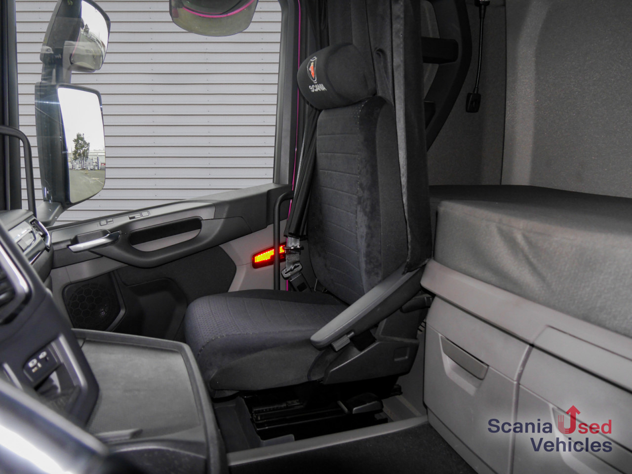 SCANIA R 410 B6x2*4NB - Pritsche / Plane / LBW - - Camion à rideaux coulissants: photos 2 SCANIA R 410 B6x2*4NB - Pritsche / Plane / LBW - - Camion à rideaux coulissants: photos 2