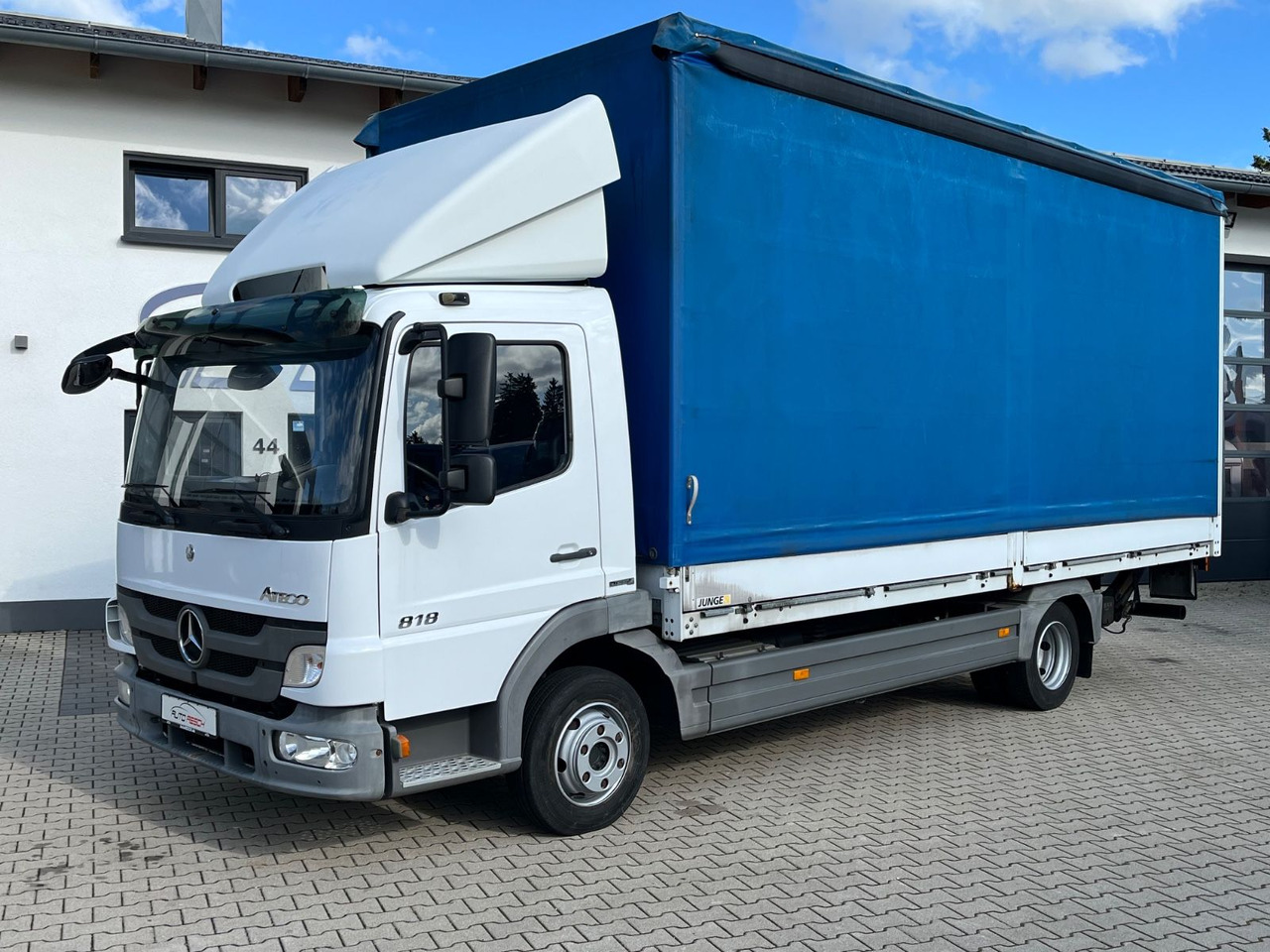 Mercedes-Benz Atego 818 Klima Sperre 74100KM 2,70 Ladehöhe - Utilitaire rideaux coulissants (PLSC): photos 1 Mercedes-Benz Atego 818 Klima Sperre 74100KM 2,70 Ladehöhe - Utilitaire rideaux coulissants (PLSC): photos 1