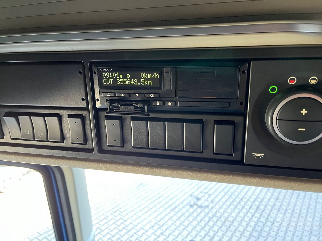 Tracteur routier Volvo FH 460 I-SAVE ACC LED neues Modell: photos 9
