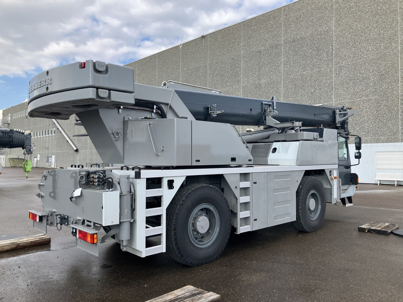 Liebherr LTM 1030-2.1 - Grue mobile: photos 2 Liebherr LTM 1030-2.1 - Grue mobile: photos 2