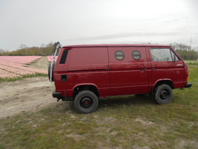 VOLKSWAGEN T3 Syncro 4X4 1.9 TD Wie neu! - Fourgon aménagé: photos 3 VOLKSWAGEN T3 Syncro 4X4 1.9 TD Wie neu! - Fourgon aménagé: photos 3