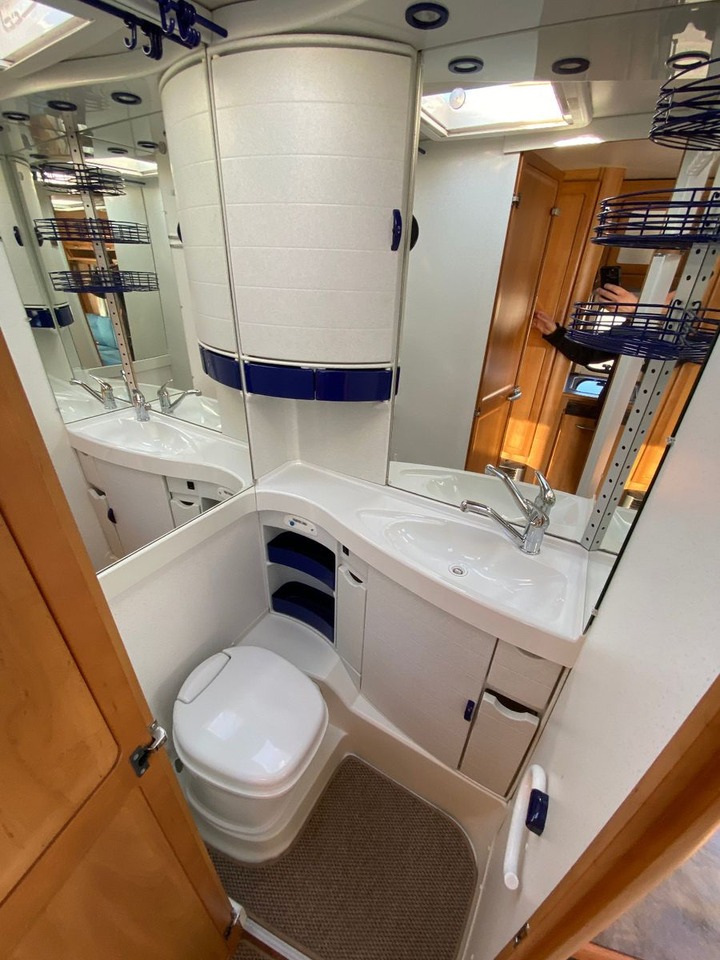 Caravane HYMER / ERIBA / HYMERCAR Nova 530 Swing mit Längsbetten und Moser, top Zu: photos 13