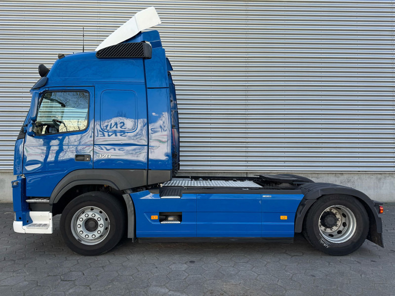 Volvo FM 370 / 2 Tanks / I-Shift / NL Truck - Tracteur routier: photos 5 Volvo FM 370 / 2 Tanks / I-Shift / NL Truck - Tracteur routier: photos 5